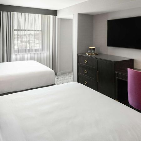 The Axis Moline Hotel, Tapestry Collection By Hilton Eksteriør billede