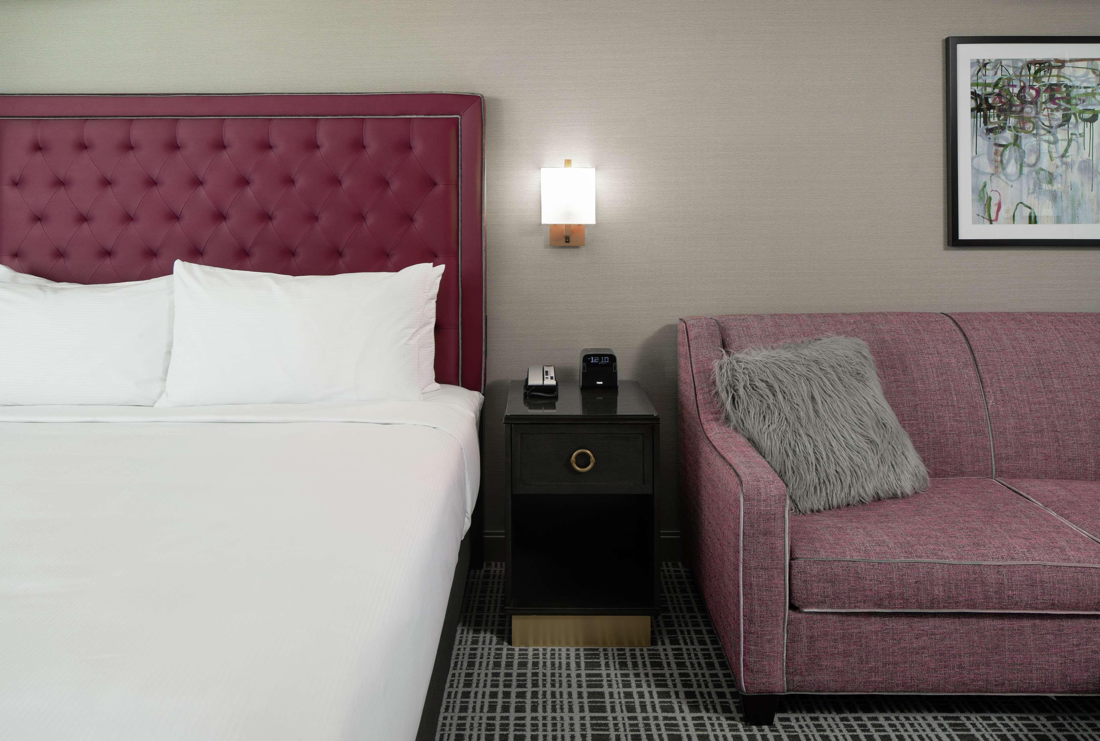 The Axis Moline Hotel, Tapestry Collection By Hilton Eksteriør billede