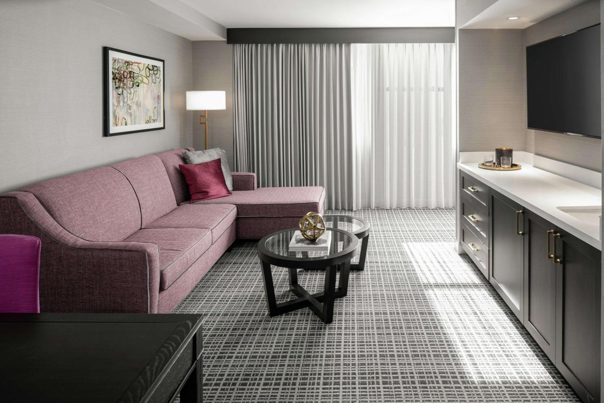 The Axis Moline Hotel, Tapestry Collection By Hilton Eksteriør billede